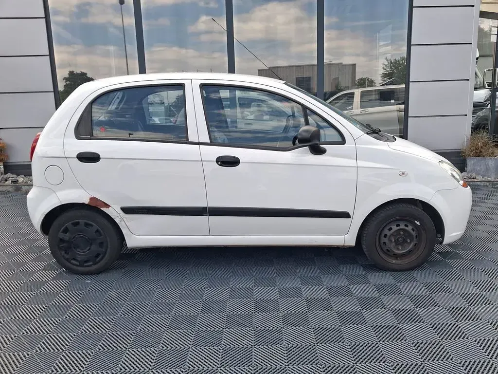 Gebraucht Chevrolet Matiz 52 PS (38 kW) 2009 Weiß Kleinwagen