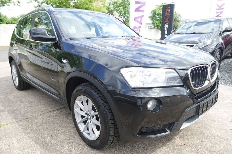 Schwarz Gebraucht 2013 BMW X3 xLine SUV | 13.990 € (Guter Preis) - Bild 1/4