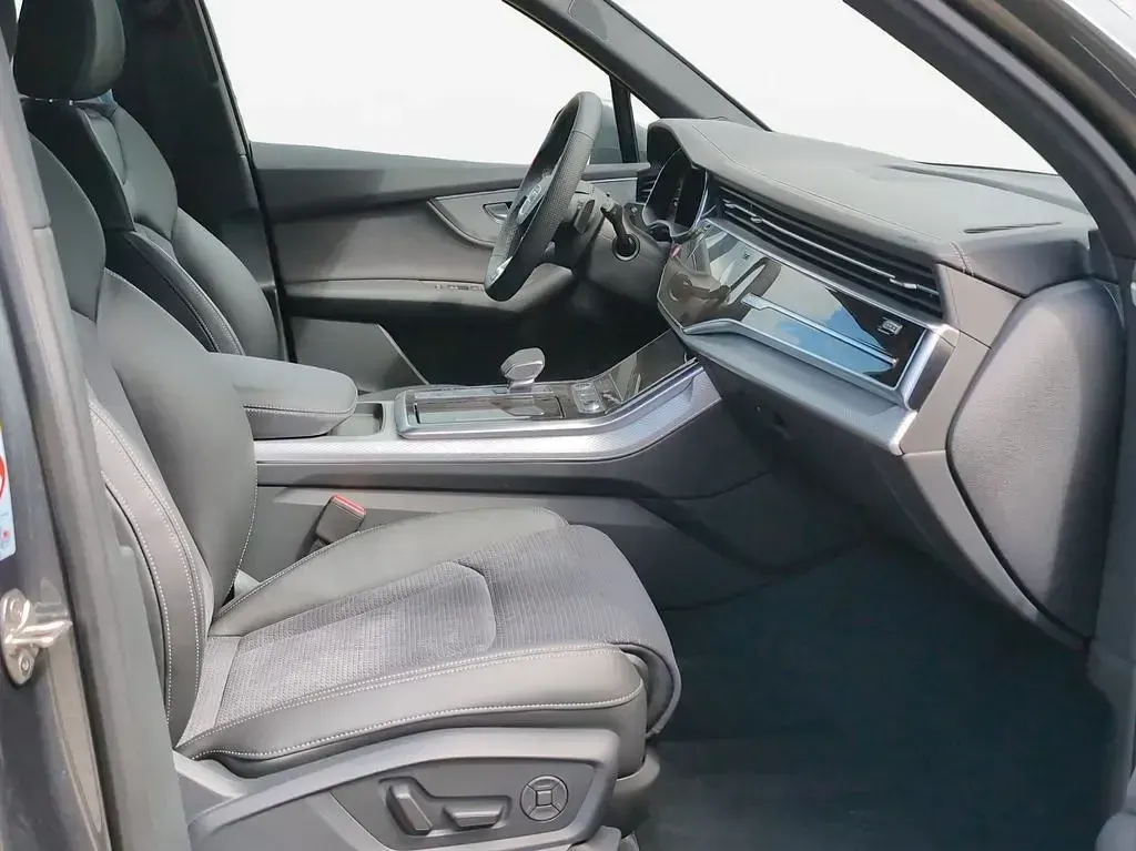 Gebraucht Audi Q7 S-Line 394 PS (289 kW) 2026 Grau SUV