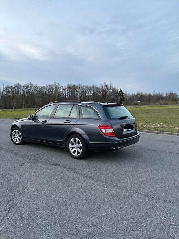 Second-hand Mercedes C200 136 CP (100 kW) 2010 Gri Break