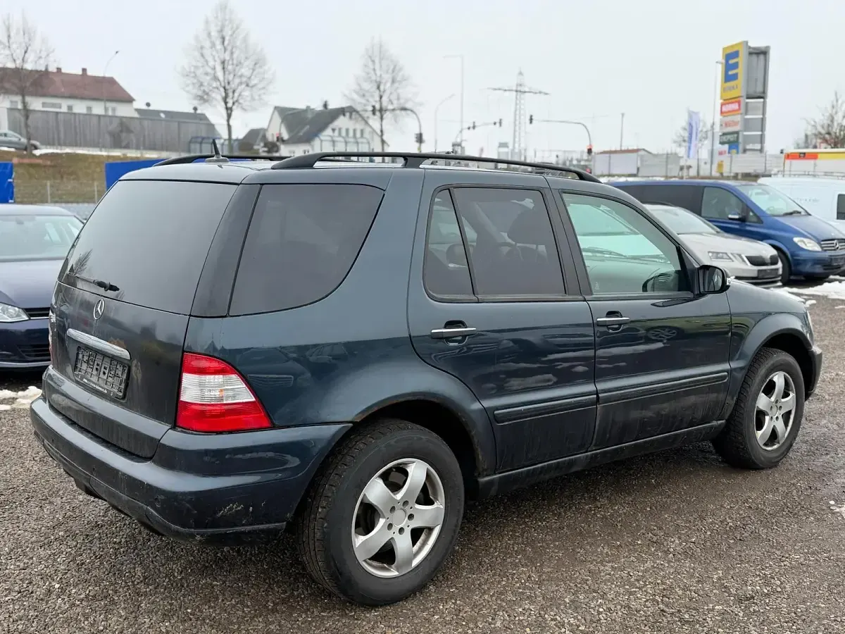 Gebraucht Mercedes ML500 292 PS (214 kW) 2002 Schwarz SUV