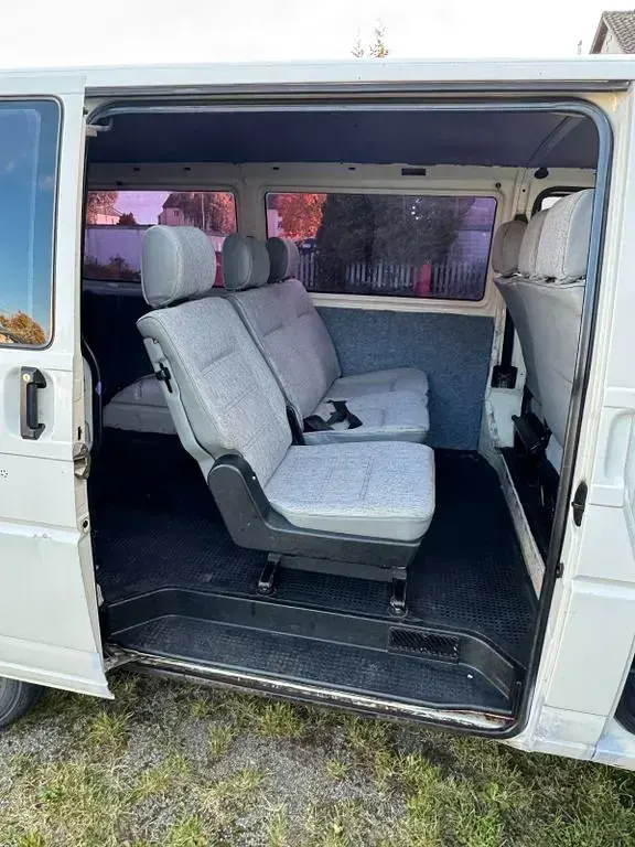 Second-hand VW Caravelle 77 CP (56 kW) 1992 Alb Van
