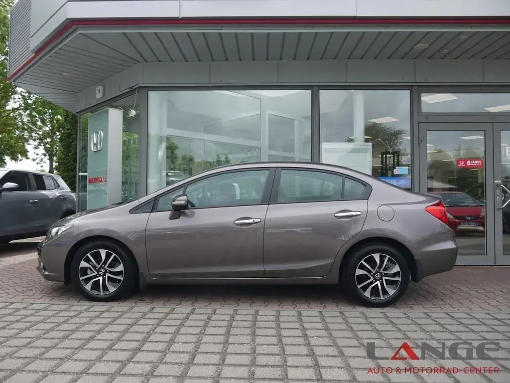 Gebraucht Honda Civic Executive 141 PS (103 kW) 2015 Silber Limousine