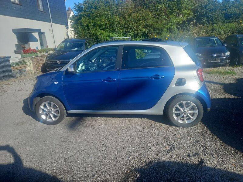 Gebraucht Smart ForFour Passion 71 PS (52 kW) 2015 Blau Kleinwagen