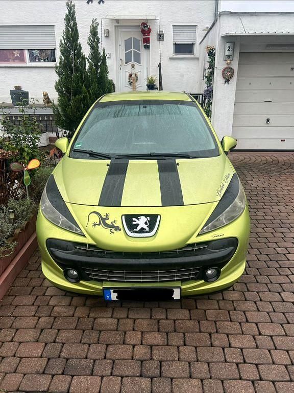 Grün Gebraucht 2007 Peugeot 207 Sport Limousine | 1.200 € (Guter Preis) - Bild 1/4