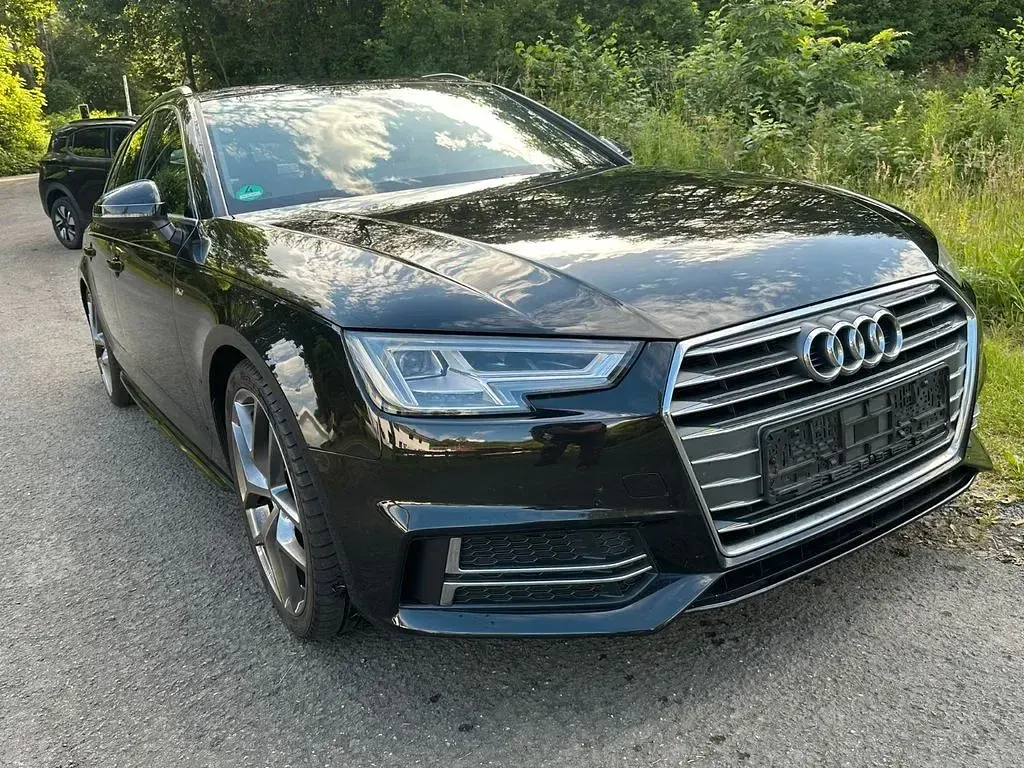 Gebraucht Audi A4 S-line plus 190 PS (139 kW) 2016 Schwarz Kombi