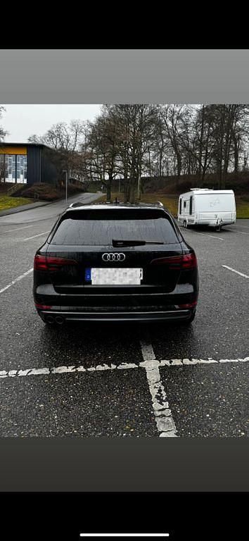 Second-hand Audi A4 Design 190 CP (139 kW) 2018 Negru Break