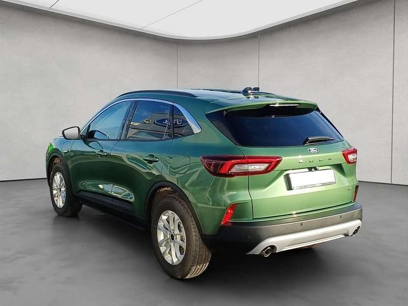 Neu Ford Kuga Titanium 243 PS (178 kW) 2026 Grün SUV