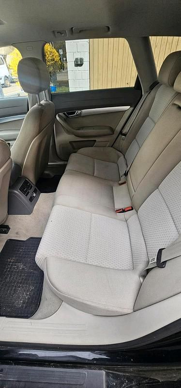 Gebraucht Audi A6 140 PS (102 kW) 2011 Schwarz Kombi