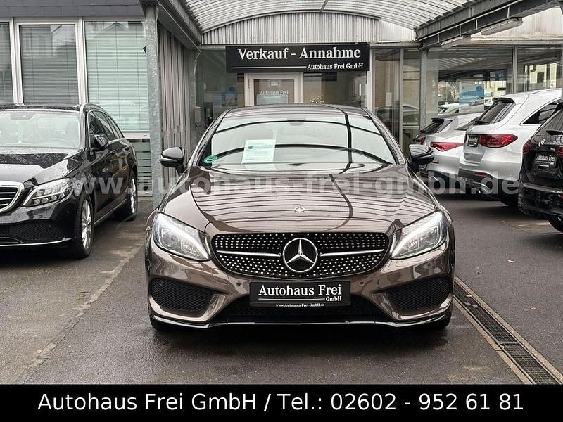 Gebraucht Mercedes C220 AMG line 170 PS (125 kW) 2017 Braun Coupé