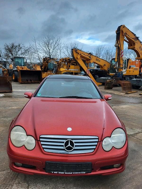 Gebraucht Mercedes C230 192 PS (141 kW) 2002 Rot Coupé