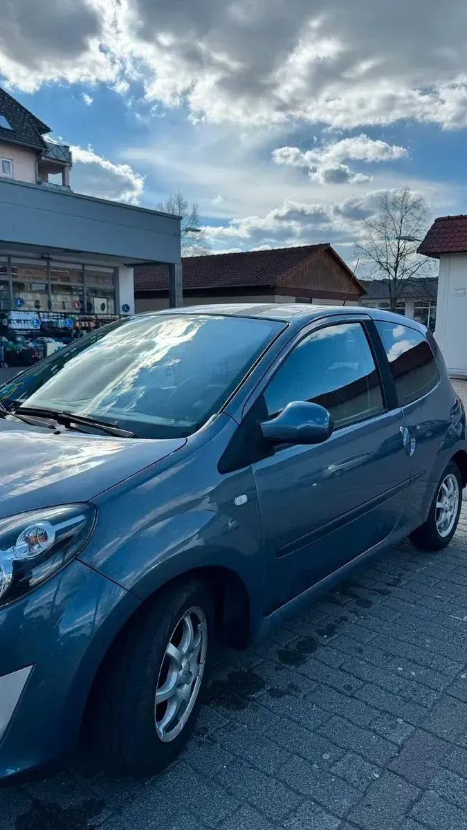 Używany Renault Twingo 79 KM (58 kW) 2007 Szary Hatchback