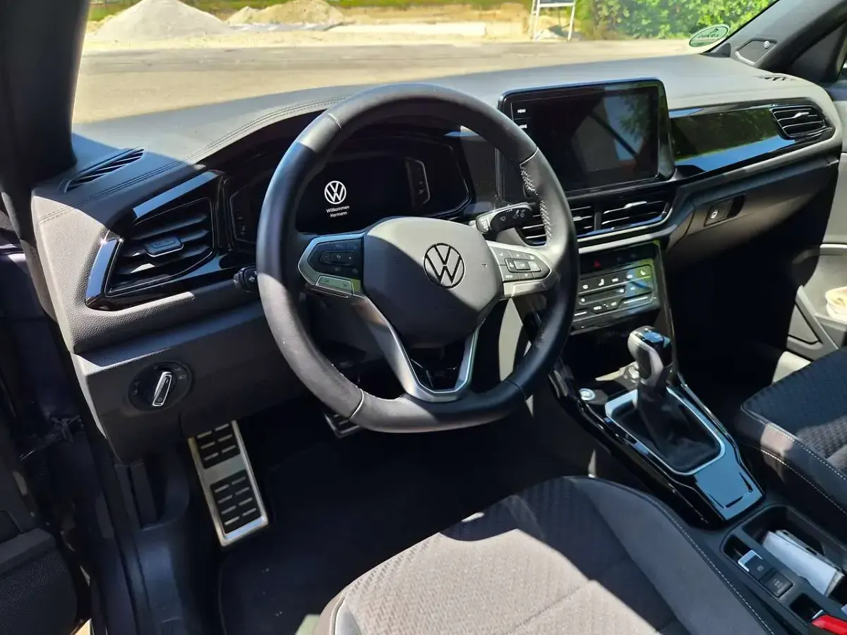 Gebraucht VW T-Roc Cabriolet R-line Edition 150 PS (110 kW) 2024 Grau Cabrio