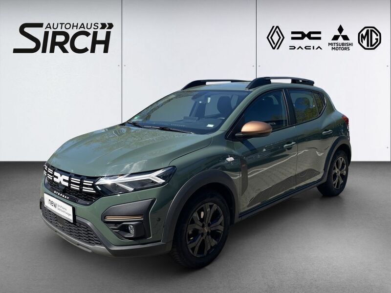 Grün Gebraucht 2024 Dacia Sandero Extreme Kleinwagen | 15.990 € (Guter Preis) - Bild 1/4