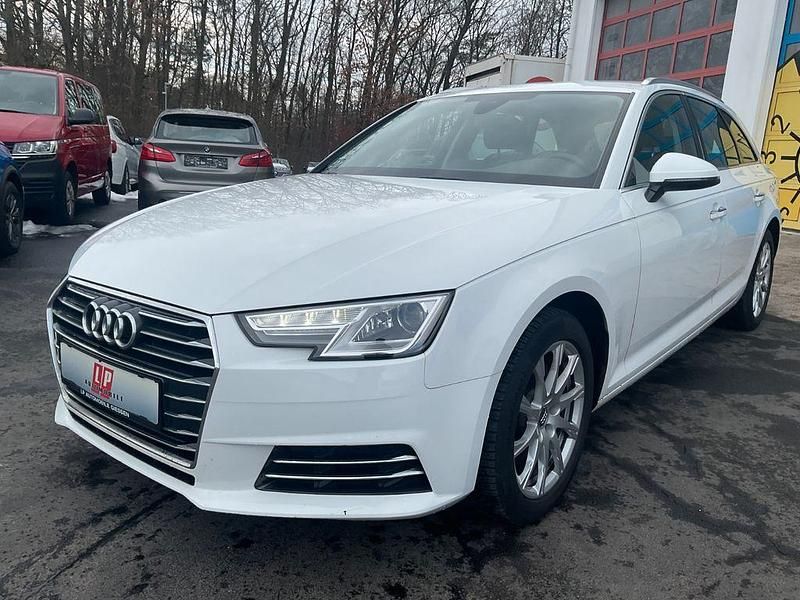 Gebraucht Audi A4 150 PS (110 kW) 2017 Ibisweiss Kombi