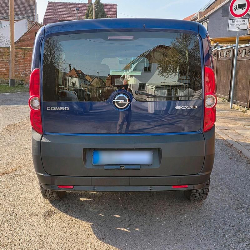 Gebraucht Opel Combo 90 PS (66 kW) 2015 Blau Van / Kleinbus