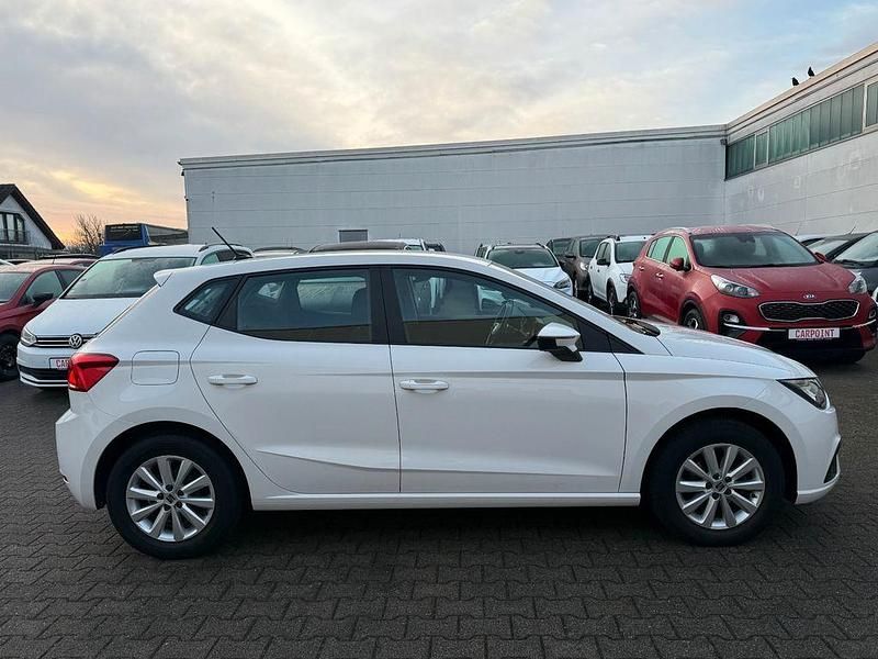 Gebraucht Seat Ibiza Style 95 PS (69 kW) 2022 Weiß Limousine