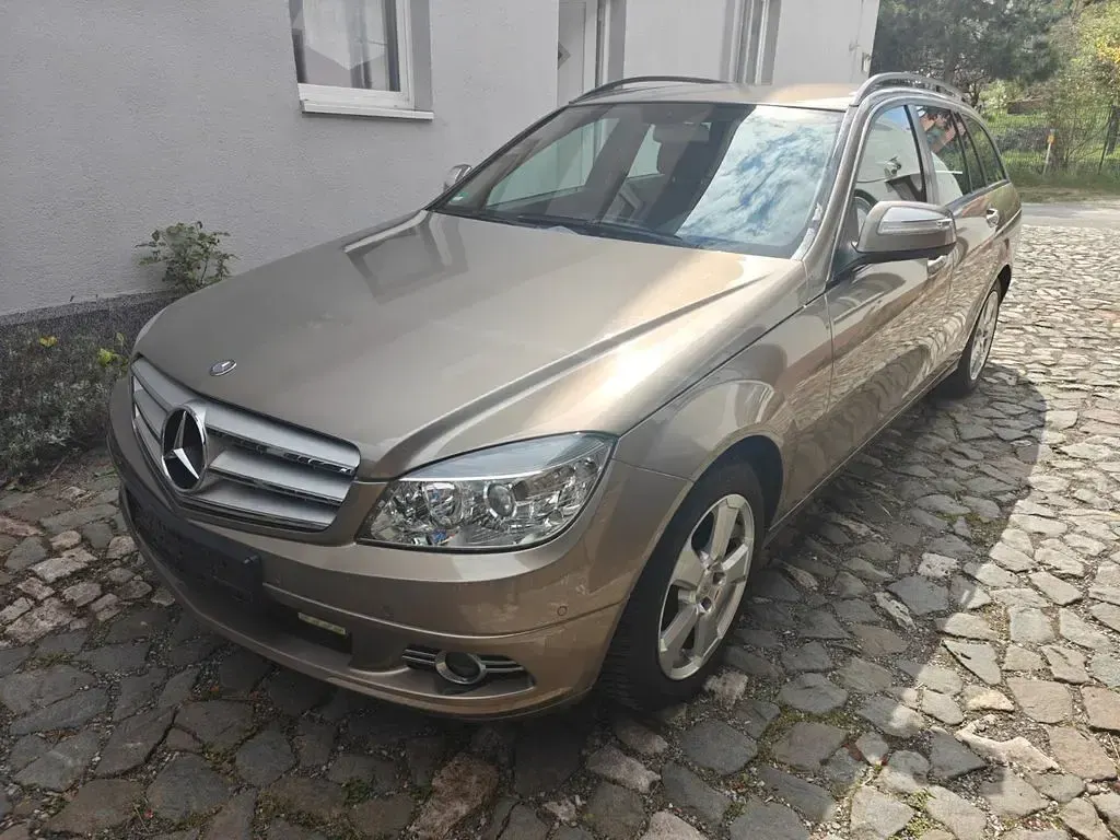 Gebraucht Mercedes C180 156 PS (114 kW) 2008 Gold Limousine