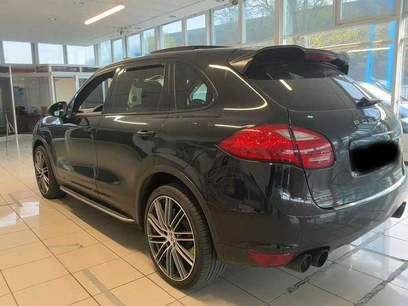 Gebraucht Porsche Cayenne 333 PS (244 kW) 2011 Schwarz SUV