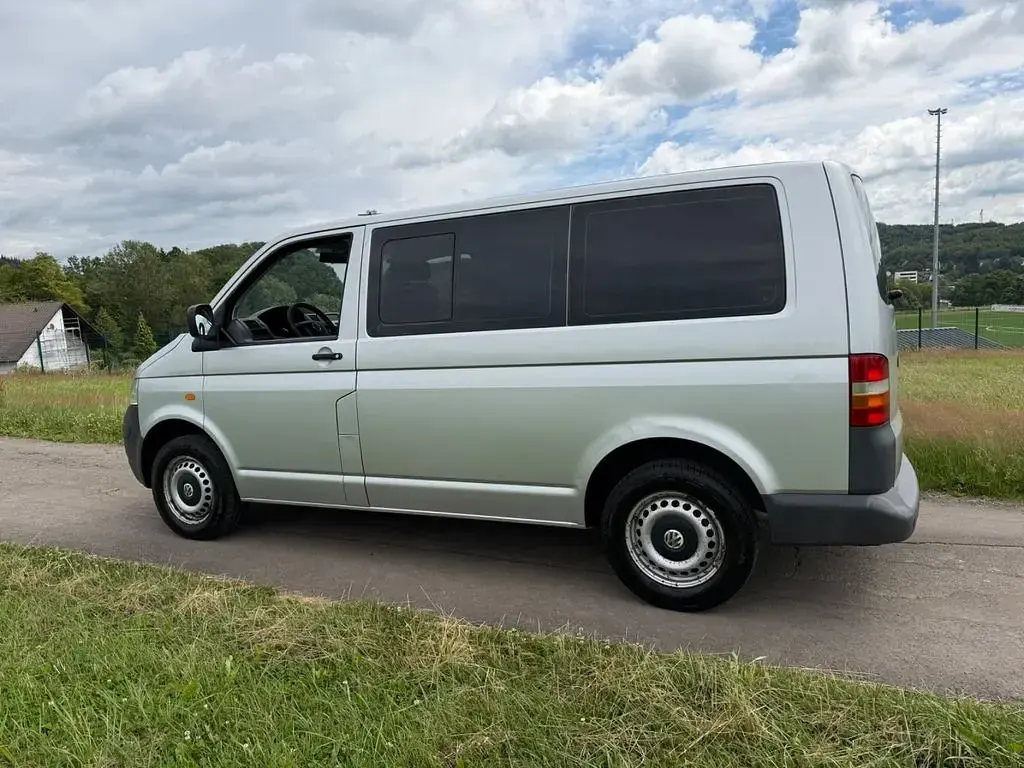 Gebraucht VW T5 131 PS (96 kW) 2006 Silber Van