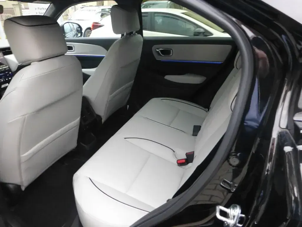 Neu Honda e:Ny1 Advance 150 kW (204 PS) 2026 Schwarz SUV