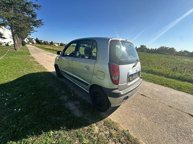 Gebraucht Hyundai Atos 58 PS (42 kW) 2002 Silber Kleinwagen