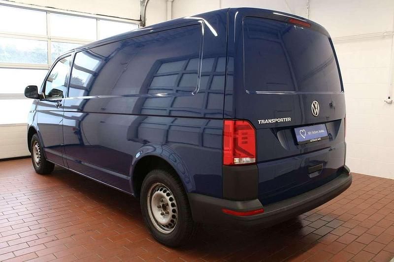 Gebraucht VW Transporter 150 PS (110 kW) 2022 Deep ocean blue Van