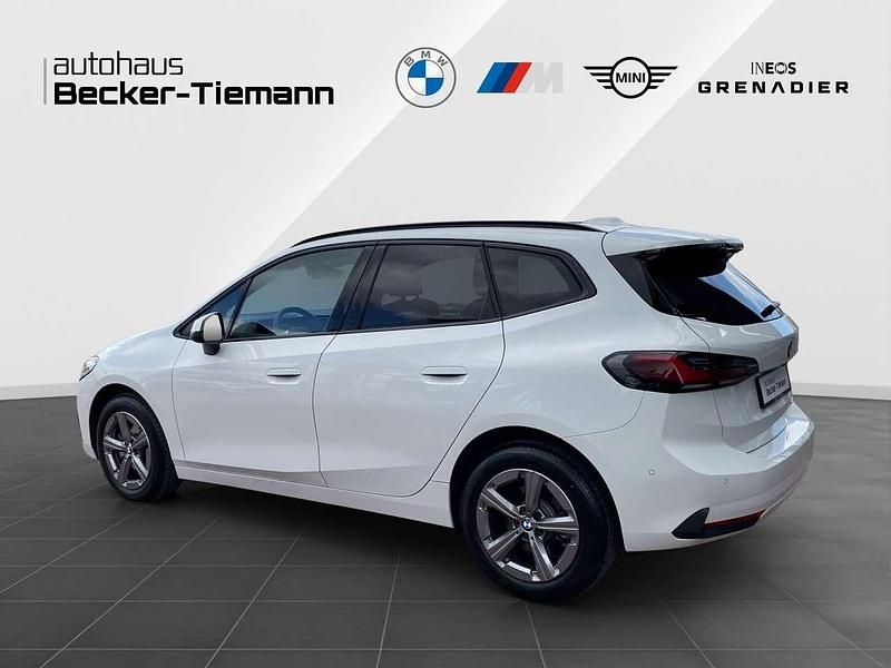 Gebraucht BMW 220 Active Tourer 156 PS (114 kW) 2025 Weiß Van / Kleinbus