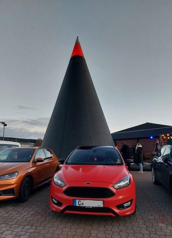 Usata Ford Focus ST-Line 182 CV (133 kW) 2018 Rosso Berlina