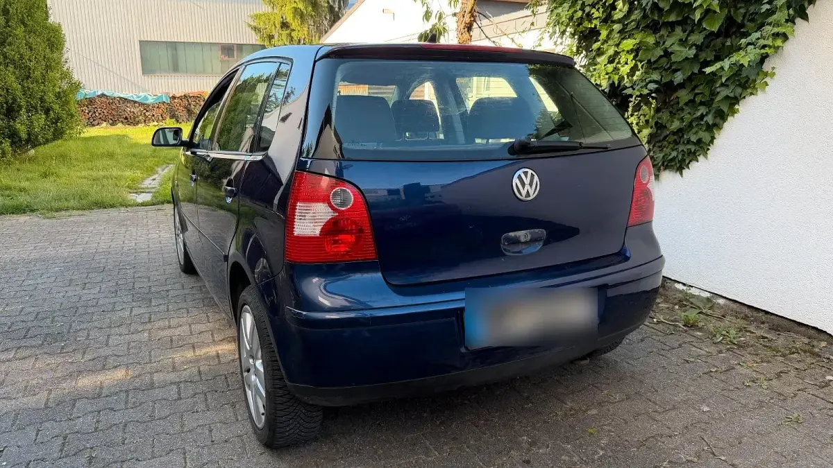 Gebraucht VW Polo 101 PS (74 kW) 2003 Blau Kleinwagen