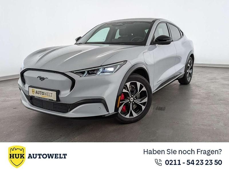 Weiß Gebraucht 2022 Ford Mustang Mach-E SUV | 32.660 € (Superpreis) - Bild 1/3