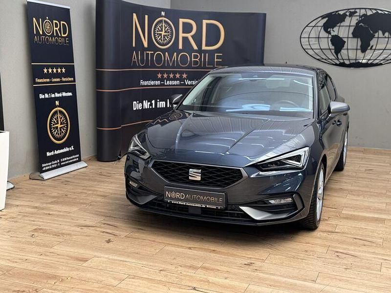 Magnetic grau metallic (metallic) Gebraucht 2024 Seat Leon FR Limousine | 24.699 € (Guter Preis) - Bild 1/3