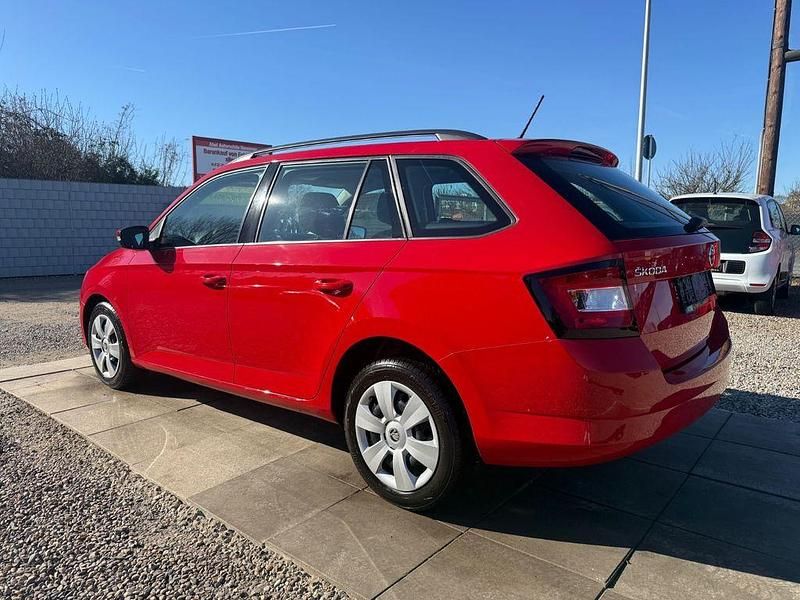 Gebraucht Skoda Fabia Cool Plus 75 PS (55 kW) 2019 Rot Kombi