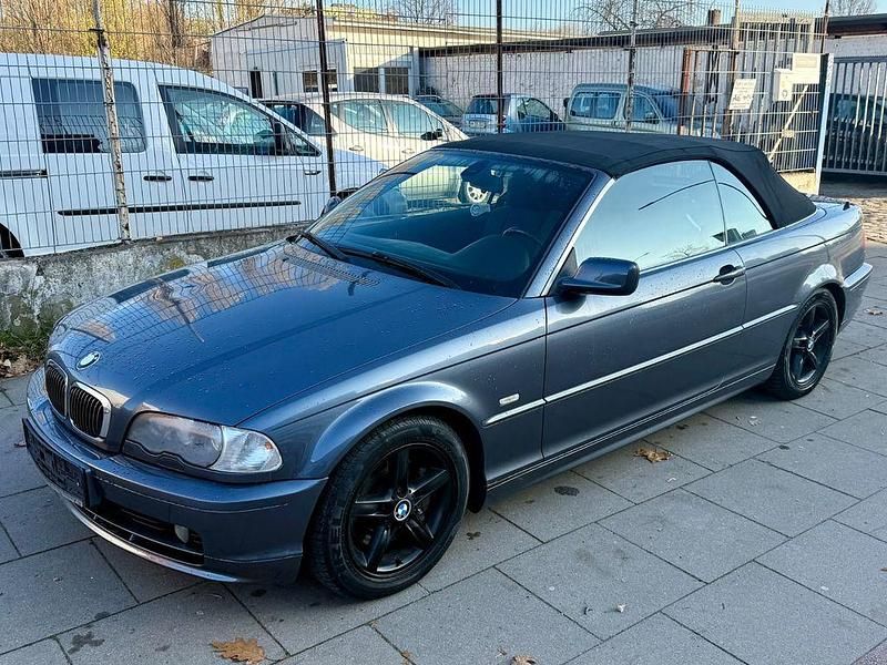 Gebraucht BMW 320 Sport Line 170 PS (125 kW) 2002 Stahlgrau metallic Cabrio