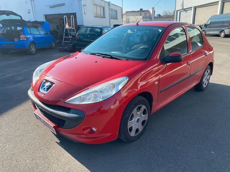 Rot Gebraucht 2011 Peugeot 206+ Basis Kleinwagen | 950 € (Superpreis) - Bild 1/4