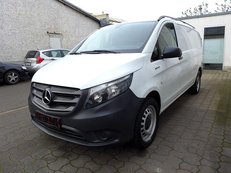 Gebraucht Mercedes e-Vito 85 kW (116 PS) 2019 Weiß Van / Kleinbus