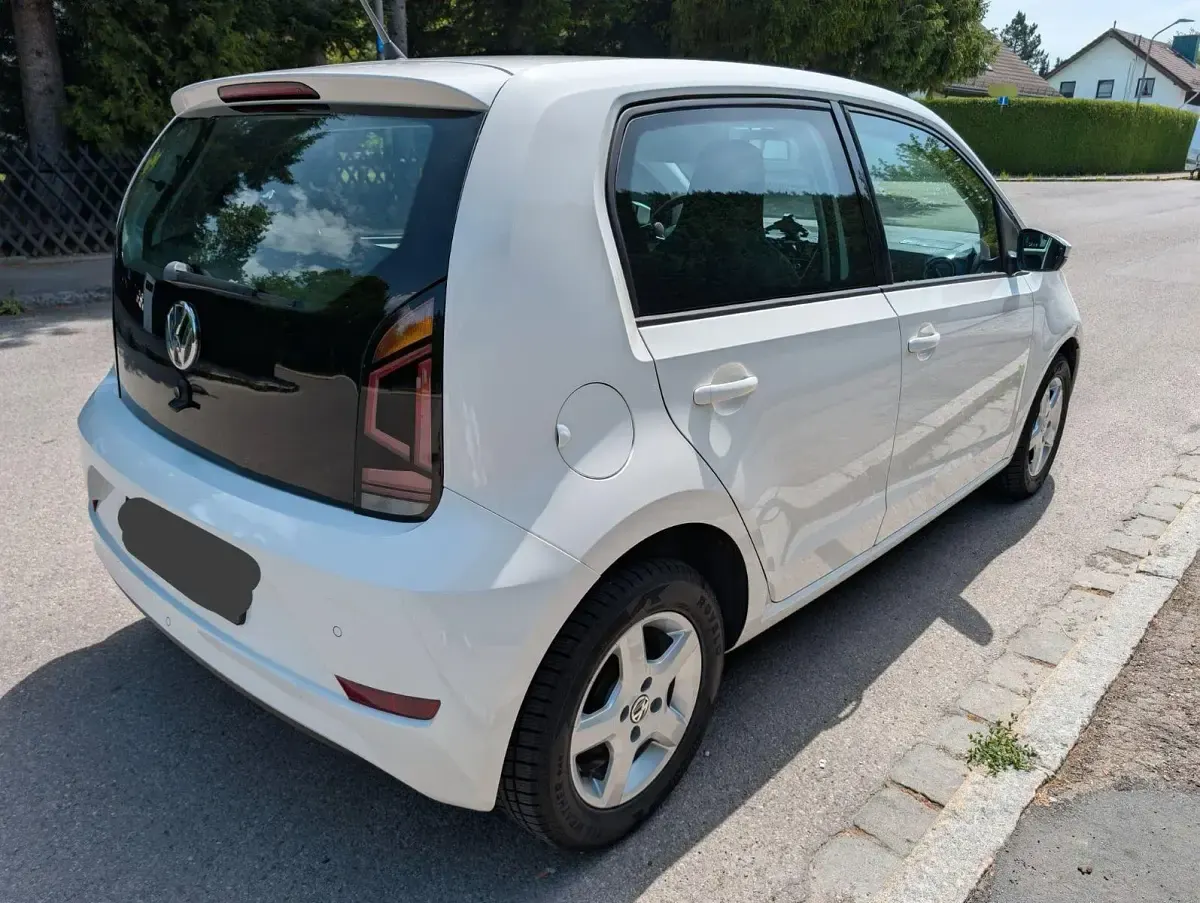 Gebraucht VW up! 60 PS (44 kW) 2019 Weiß Kleinwagen