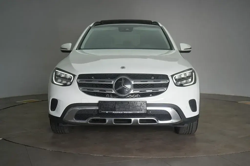 Gebraucht Mercedes GLC220 194 PS (142 kW) 2022 Weiß SUV