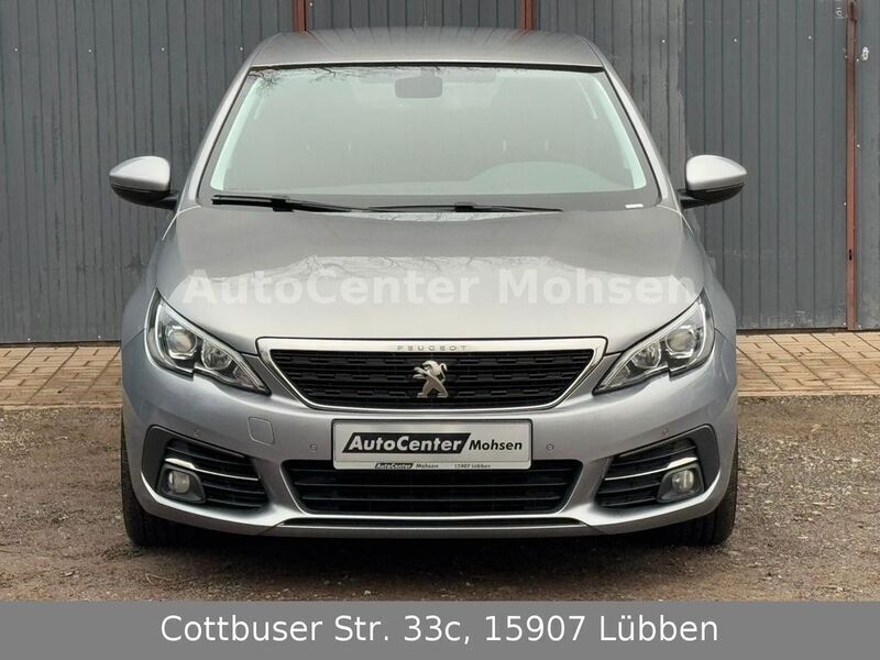 Gebraucht Peugeot 308 Active 131 PS (96 kW) 2018 Grau Limousine