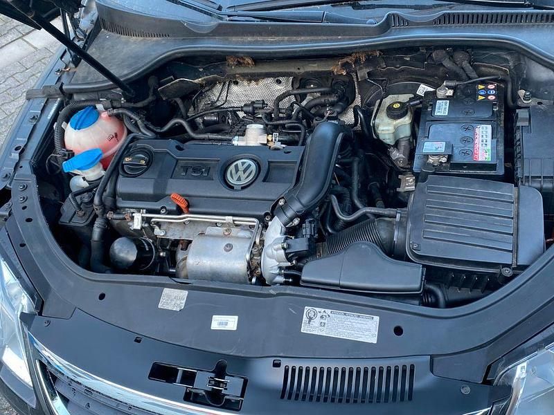 Gebraucht VW Eos 122 PS (89 kW) 2009 Schwarz Cabrio