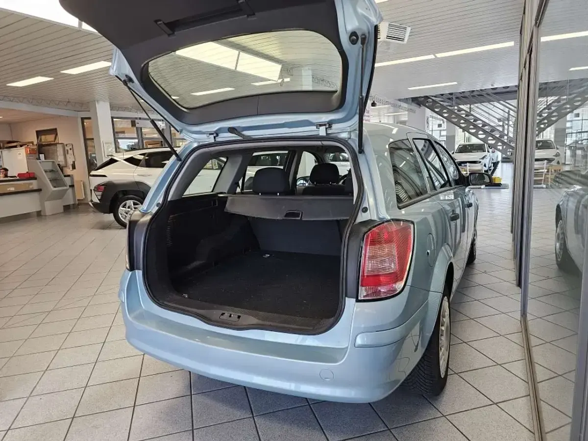 Gebraucht Opel Astra Comfort 116 PS (85 kW) 2009 Blaumet. Kombi