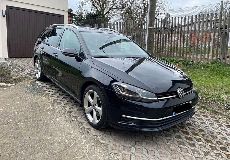 Second-hand VW Golf VII 150 CP (110 kW) 2017 Negru Berlinǎ