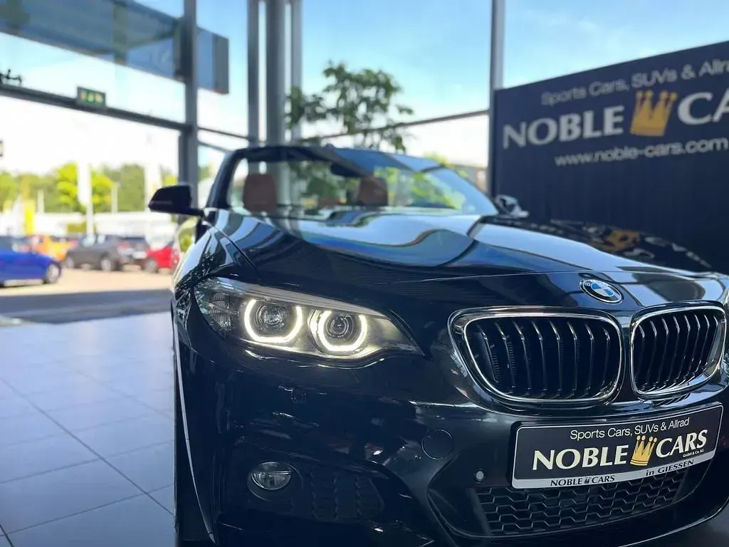 Gebraucht BMW 220 M Sport 184 PS (135 kW) 2018 Black sapphire metallic (metallic) Cabrio