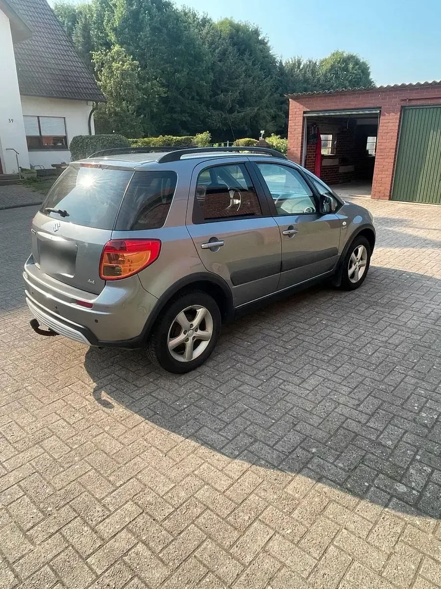 Gebraucht Suzuki SX4 120 PS (88 kW) 2009 Grau Limousine