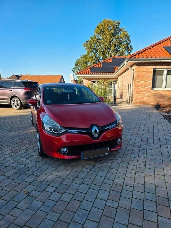 Rot Gebraucht 2013 Renault Clio IV Initiale Paris Kleinwagen | 4.800 € (Fairer Preis) - Bild 1/4