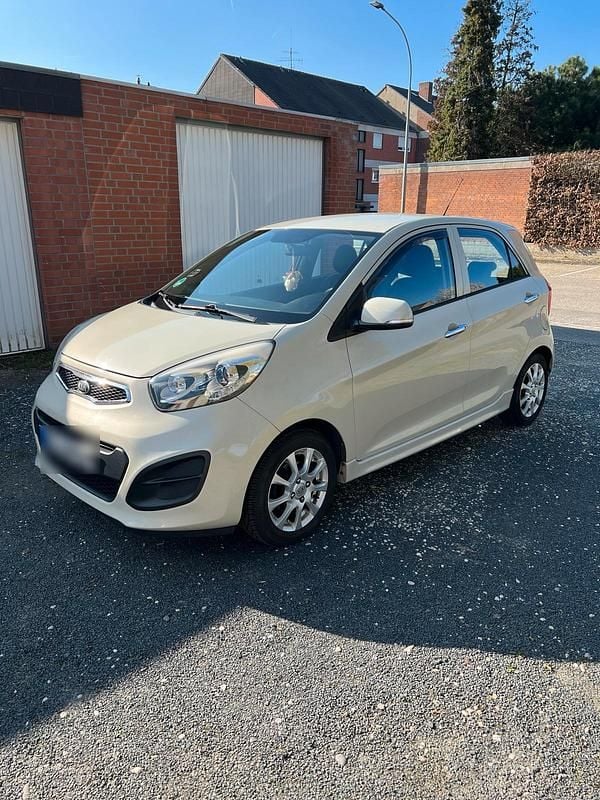 Gebraucht Kia Picanto 69 PS (50 kW) 2013 Beige Kleinwagen