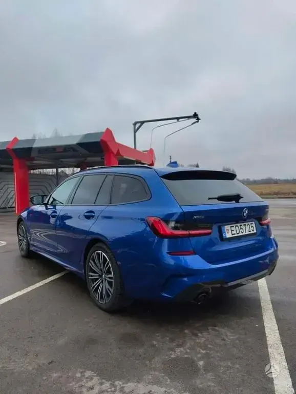 Gebraucht BMW 320e M Sport 204 PS (150 kW) 2021 Blau Kombi