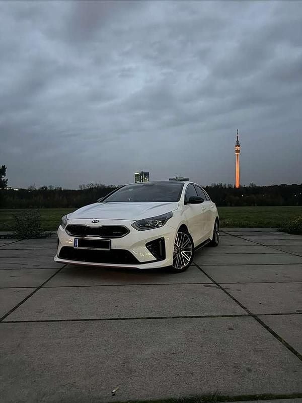 Gebraucht Kia ProCeed GT 204 PS (150 kW) 2021 Weiß Kombi