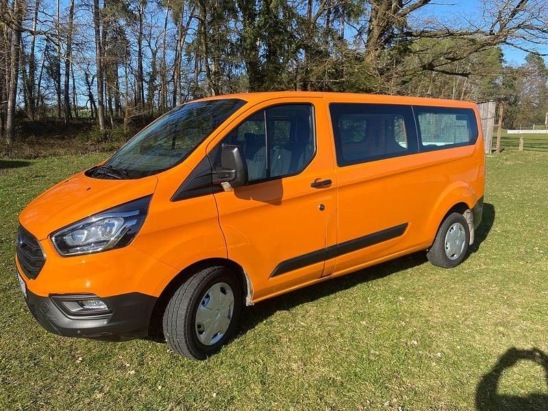 Second-hand Ford Transit Custom 105 CP (77 kW) 2020 Portocaliu Monovolum