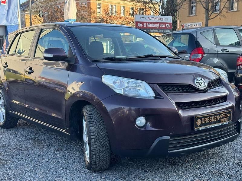 Gebraucht Toyota Urban Cruiser 101 PS (74 kW) 2009 Deep amethyst mica metallic Kleinwagen